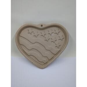 Pampered Chef Family Heritage Stoneware Patriotic Heart 2005 Cookie Mold